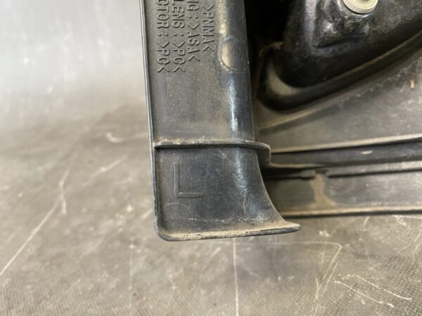 NISSAN SERENA C26 SUZUKI LANDY Taillight 220-23096 Left Side x1 - Image 4