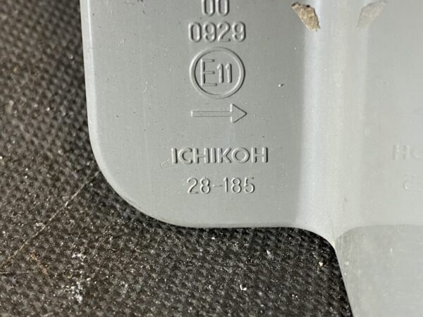 TOYOTA NOAH VOXY AZR60 AZR65 Genuine Taillight / ICHIKOH 28-185 / Right Side x1 - Image 2