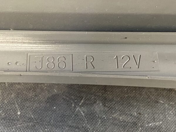 TOYOTA NOAH VOXY AZR60 AZR65 Genuine Taillight / ICHIKOH 28-185 / Right Side x1 - Image 3