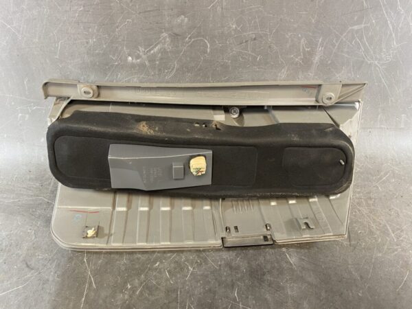 TOYOTA NOAH VOXY AZR60 AZR65 Genuine Taillight / ICHIKOH 28-185 / Left Side x1 - Image 5