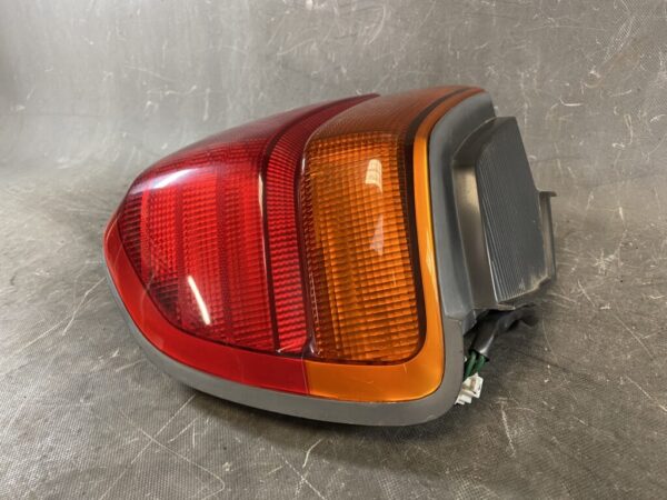 NISSAN STAGEA C34 WGNC34 Genuine Taillight / ICHIKOH 7410 / Right Side x1 - Image 3