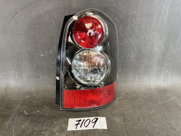 MAZDA MPV / LW3W Genuine Taillight / STANLEY P3772 R / Right Side x1 » JDM-PARTS NZ