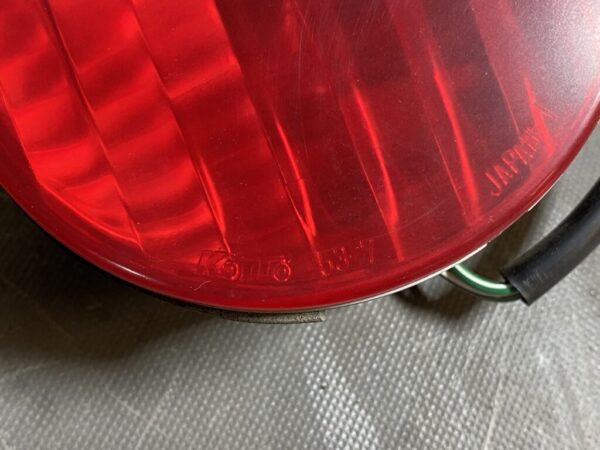 TOYOTA ALTEZZA SXE10 GXE10 Genuine Taillight 53-7 Left Side x1 - Image 2