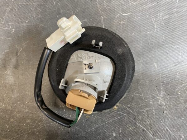 TOYOTA ALTEZZA SXE10 GXE10 Genuine Taillight 53-7 Left Side x1 - Image 4