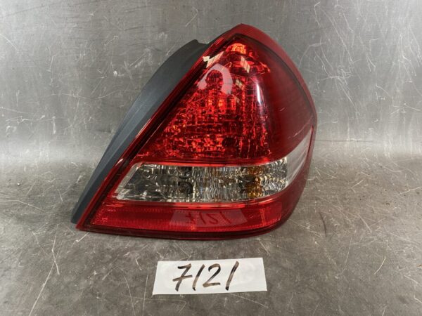 NISSAN TIIDA LATIO / C11 Genuine Taillight / STANLEY P4088 R / Right Side x1 » JDM-PARTS NZ