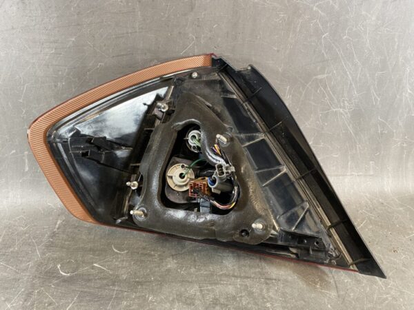 NISSAN TIIDA / TIIDA LATIO C11 NC11 SC11 SNC11 Genuine Taillight / STANLEY P4088 R / Right Side x1 - Image 6