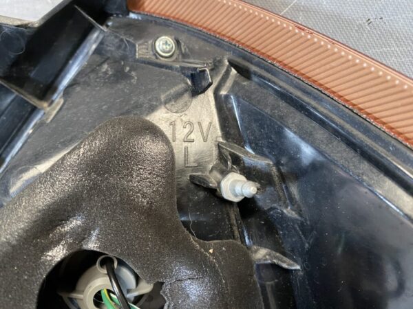 NISSAN TIIDA / TIIDA LATIO C11 NC11 SC11 SNC11 Genuine Taillight / STANLEY P4088 L / Left Side x1 - Image 5