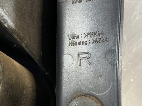 NISSAN AD WINGROAD LANCER CARGO Taillight 220-24886 Right Side x1 - Image 5