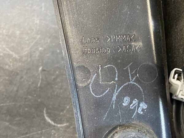 NISSAN AD WINGROAD LANCER CARGO Taillight 220-24886 Left Side x1 - Image 5