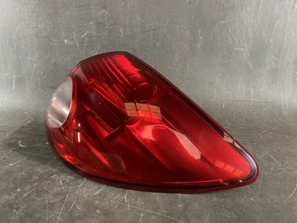 NISSAN AD WINGROAD LANCER CARGO Taillight 220-24886 Right Side x1 - Image 2