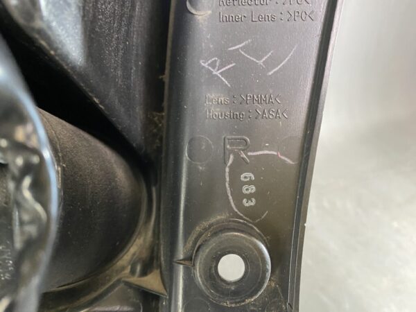 NISSAN AD WINGROAD LANCER CARGO Taillight 220-24886 Right Side x1 - Image 5