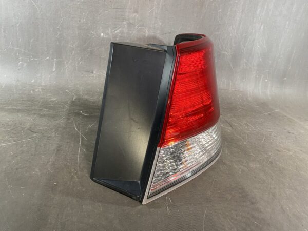 SUBARU LEGACY BM BMM BM9 Genuine Taillight / KOITO 220-20068 / Right Side x1 - Image 2
