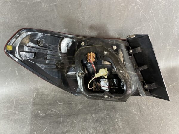 SUBARU LEGACY BM BMM BM9 Genuine Taillight / KOITO 220-20068 / Right Side x1 - Image 6