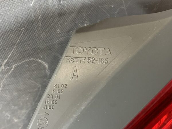TOYOTA VITZ YARIS SCP90 KSP90 NCP90 NCP91 NCP95 Genuine Taillight / KOITO 52-185 / Right Side x1 - Image 4