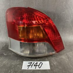TOYOTA VITZ / SCP90 Genuine Taillight / KOITO 52-185 / Left Side x1