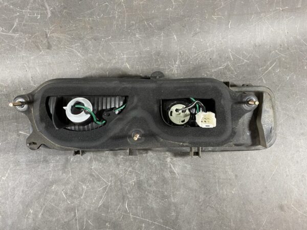 NISSAN ELGRAND E51 Taillight 4956C Right Side x1 - Image 9