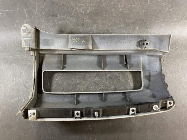 NISSAN ELGRAND E51 Taillight 4956C Left Side x1 - Image 8