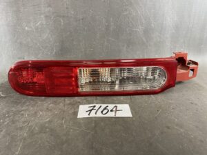 NISSAN CUBE / Z12 Genuine Taillight / STANLEY P8187 L / Left Side x1