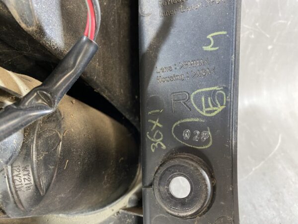 NISSAN AD WINGROAD LANCER CARGO Taillight 220-24886 Right Side x1 - Image 5