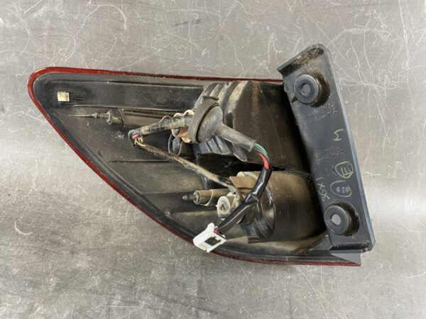 NISSAN AD WINGROAD LANCER CARGO Taillight 220-24886 Right Side x1 - Image 6