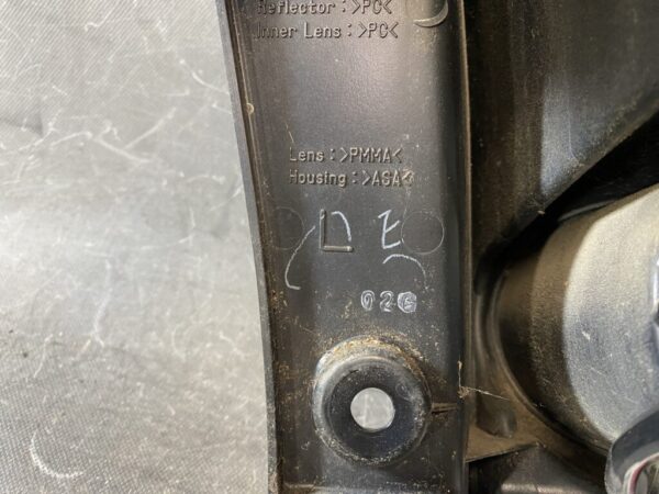 NISSAN AD WINGROAD LANCER CARGO Taillight 220-24886 Left Side x1 - Image 5