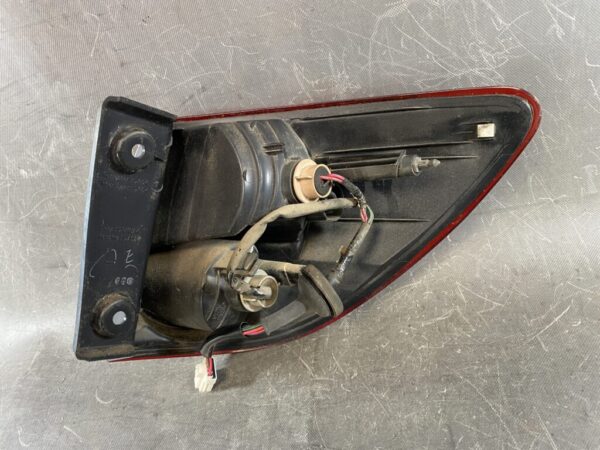 NISSAN AD WINGROAD LANCER CARGO Taillight 220-24886 Left Side x1 - Image 6