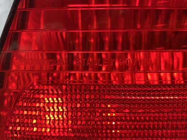 HONDA ODYSSEY RA6 RA7 RA8 RA9 Taillight P0711 Right Side x1 - Image 4