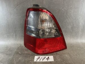 HONDA ODYSSEY RA6 Genuine Taillight / STANLEY P0711 L / Left Side x1