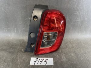 NISSAN MARCH K13 Genuine Taillight / KOITO 220-17944 / Right Side x1