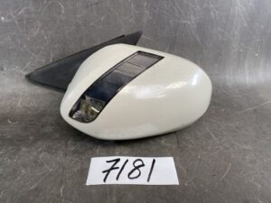 NISSAN SKYLINE V35 Genuine Door Mirror / ICHIKOH 8284 / Left Side x1