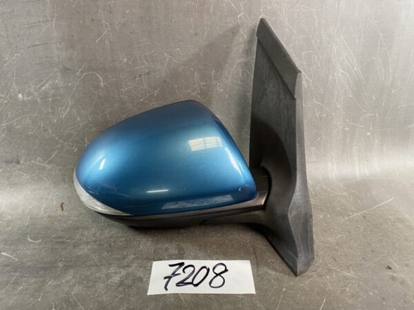 MAZDA DEMIO DEJFS Genuine Door Mirror / ISHIZAKI 525 526 / 022683 022684 / Right Side x1 » JDM-PARTS NZ