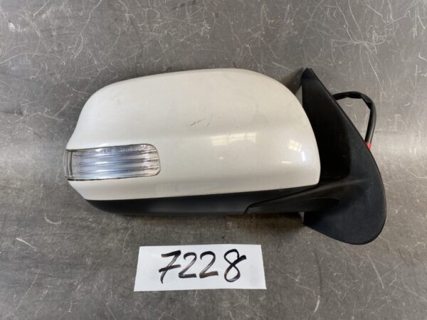 TOYOTA SIENTA NCP81 Genuine Door Mirror / MURAKAMI 8392 / 022329 / Right Side x1 » JDM-PARTS NZ