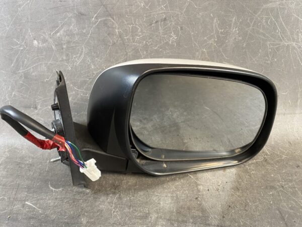 TOYOTA SIENTA NCP81 NCP85 Genuine Door Mirror / MURAKAMI 8392 / Right Side x1 - Image 4