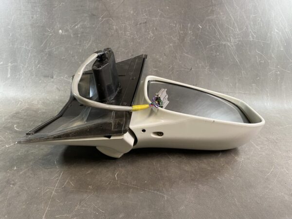 NISSAN ELGRAND E51 ME51 MNE51 NE51 Genuine Door Mirror B64 / Right Side x1 - Image 6