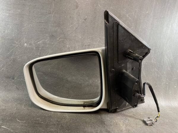 NISSAN ELGRAND E51 ME51 MNE51 NE51 Genuine Door Mirror B64 / Left Side x1 - Image 4