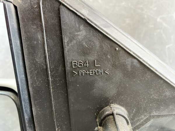 NISSAN ELGRAND E51 ME51 MNE51 NE51 Genuine Door Mirror B64 / Left Side x1 - Image 5