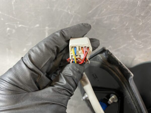 TOYOTA VITZ SCP90 KSP90 NCP90 NCP91 NCP95 Genuine Door Mirror / K83 RHD-R / Right Side x1 - Image 9