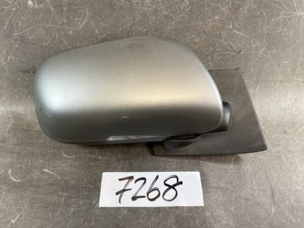 TOYOTA VITZ SCP90 Genuine Door Mirror / J78 R-R / Right Side x1 » JDM-PARTS NZ