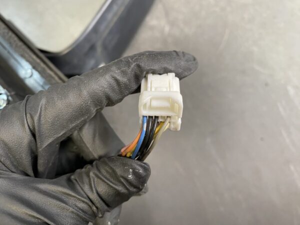 NISSAN SERENA C26 SUZUKI LANDY Door Mirror With Indicator 9774 Right Side x1 - Image 9