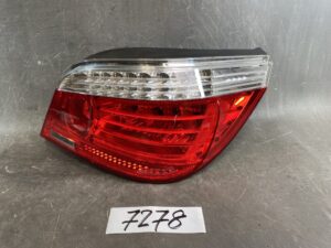 BMW 5 SERIES E60 / NU30 Genuine Taillight 11381 Right Side x1
