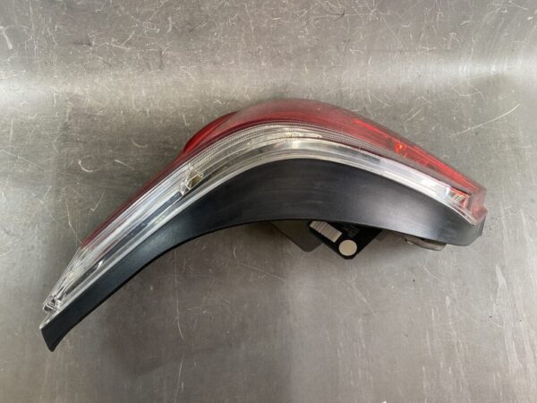 BMW 5 SERIES E60 / NU30 Genuine LED Taillight 11381 / 63217177282 Right Side x1 - Image 9