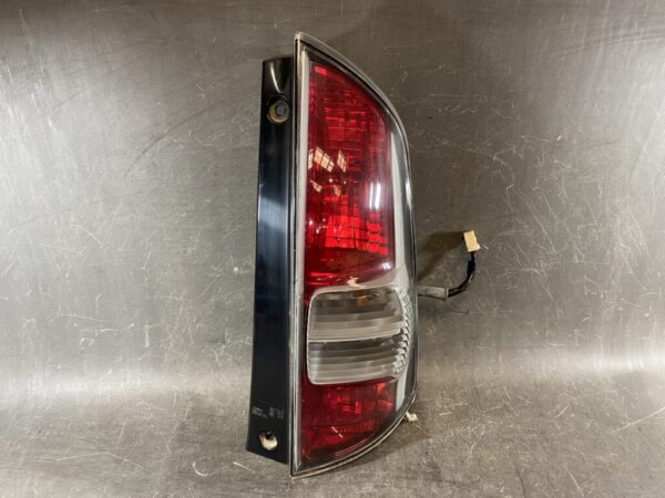 TOYOTA PASSO QNC10 Taillight 220-51762 Right Side x1 - Image 2