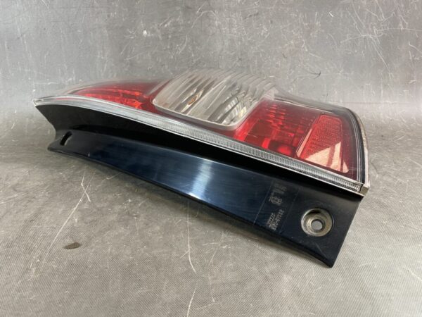 TOYOTA PASSO QNC10 Taillight 220-51762 Right Side x1 - Image 3