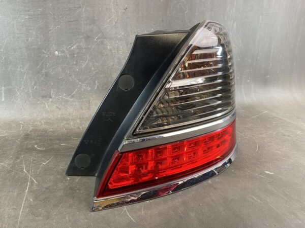 HONDA ODYSSEY RB1 RB2 Taillight P6572 (CLEAR) Right Side x1 - Image 4