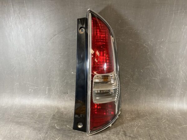TOYOTA PASSO QNC10 Taillight 220-51762 Right Side x1 - Image 2