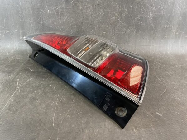 TOYOTA PASSO QNC10 Taillight 220-51762 Right Side x1 - Image 3