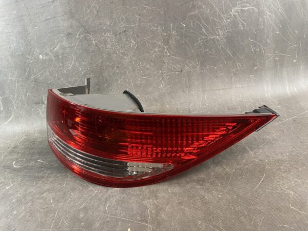 7287_taillight_3 HONDA ELYSION RR1 Genuine Taillight STANLEY P4149 Right Side x1 » NZ.95 » JDM-PARTS NZ » JDM-PARTS NZ HONDA ELYSION RR1 Genuine Taillight STANLEY P4149 Right Side x1 » JDM-PARTS NZ