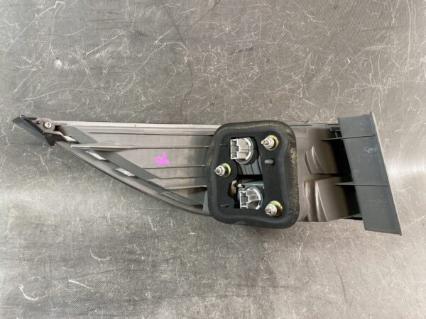 7287_taillight_6 HONDA ELYSION RR1 Genuine Taillight STANLEY P4149 Right Side x1 » NZ.95 » JDM-PARTS NZ » JDM-PARTS NZ HONDA ELYSION RR1 Genuine Taillight STANLEY P4149 Right Side x1 » JDM-PARTS NZ
