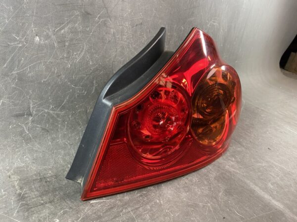 NISSAN SKYLINE V36 250GT 350GT Taillight ICHIKOH D040 Right Side x1 - Image 3