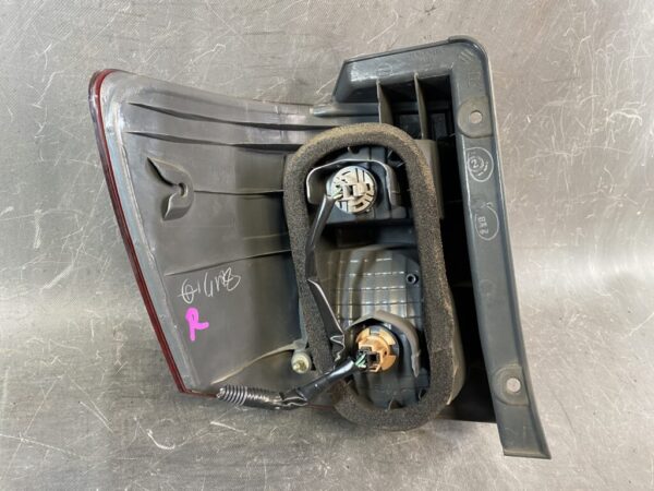 TOYOTA ALPHARD ANH10 ANH15 MNH10 MNH15 Genuine Taillight / KOITO 58-5 / Right Side x1 - Image 6